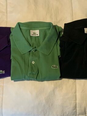 Lacoste Mens Size 8 with Signature Crocodile Embroidery